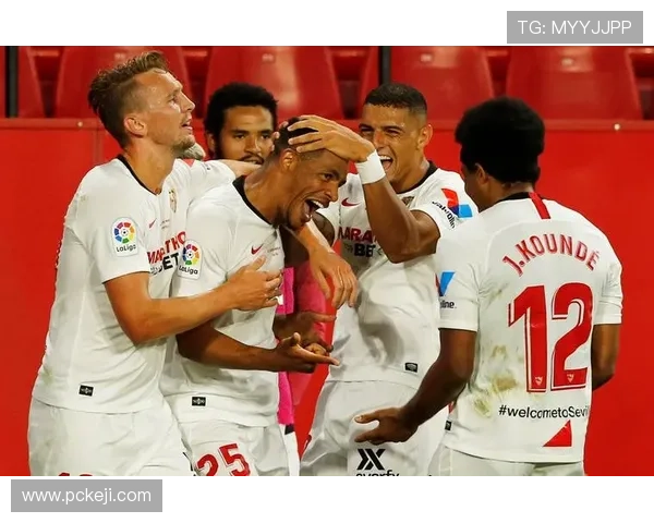 塞维利亚队内紧张气氛升级 塞维利亚队内紧张气氛升级